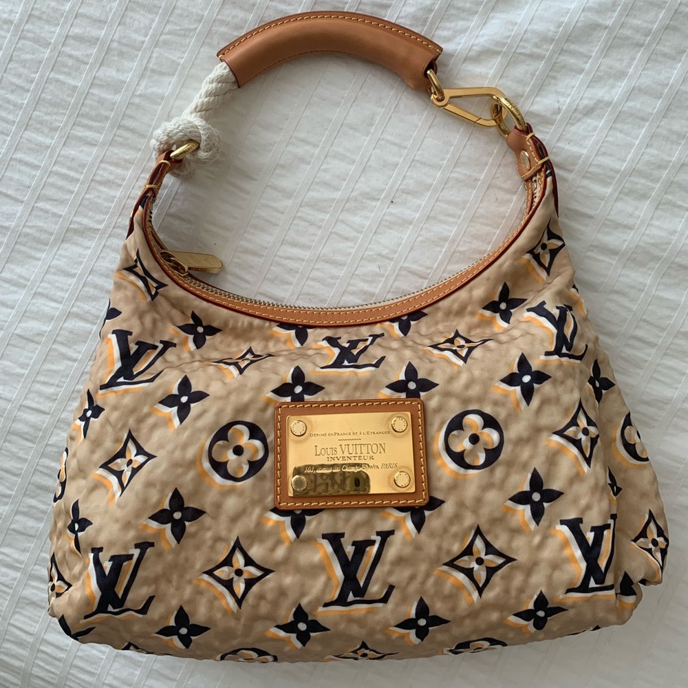 Auth LV Cruise Bulles PM nylon